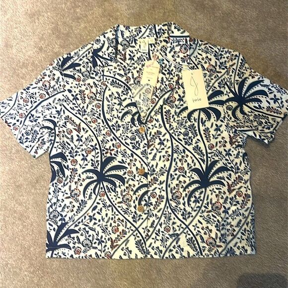 Joie Floral Short Sleeve Blouse - Picture 4 of 8